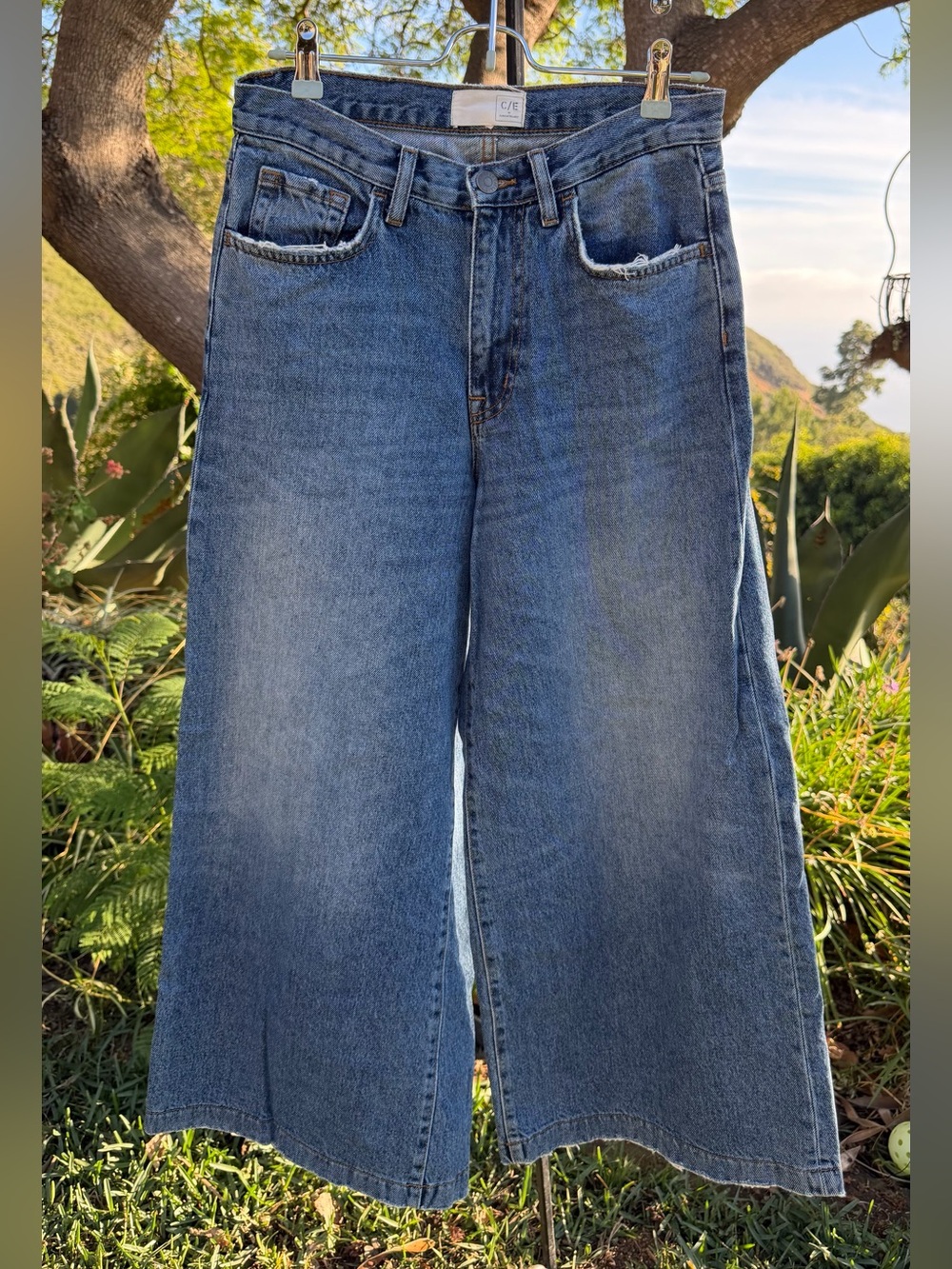 Current/Elliott Relaxed Wide-Leg Crop Jeans in timeless blue